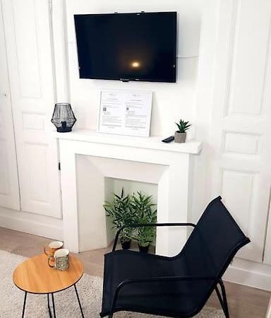 Le Chat Bleu - 26M2- Terrasse Sur Les Toits - Wi-Fi อาเมียงส์ ภายนอก รูปภาพ